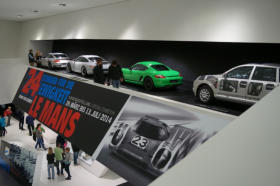 Porsche Museum auto-emotin.net